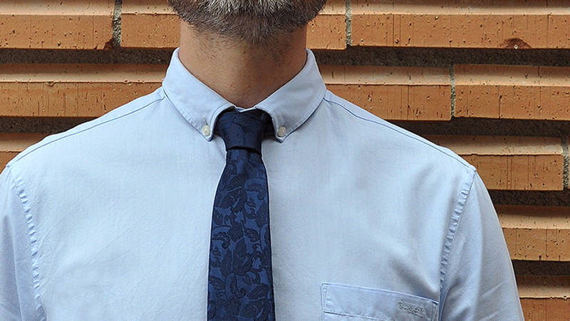 Notch Elden - Sininen kravatti